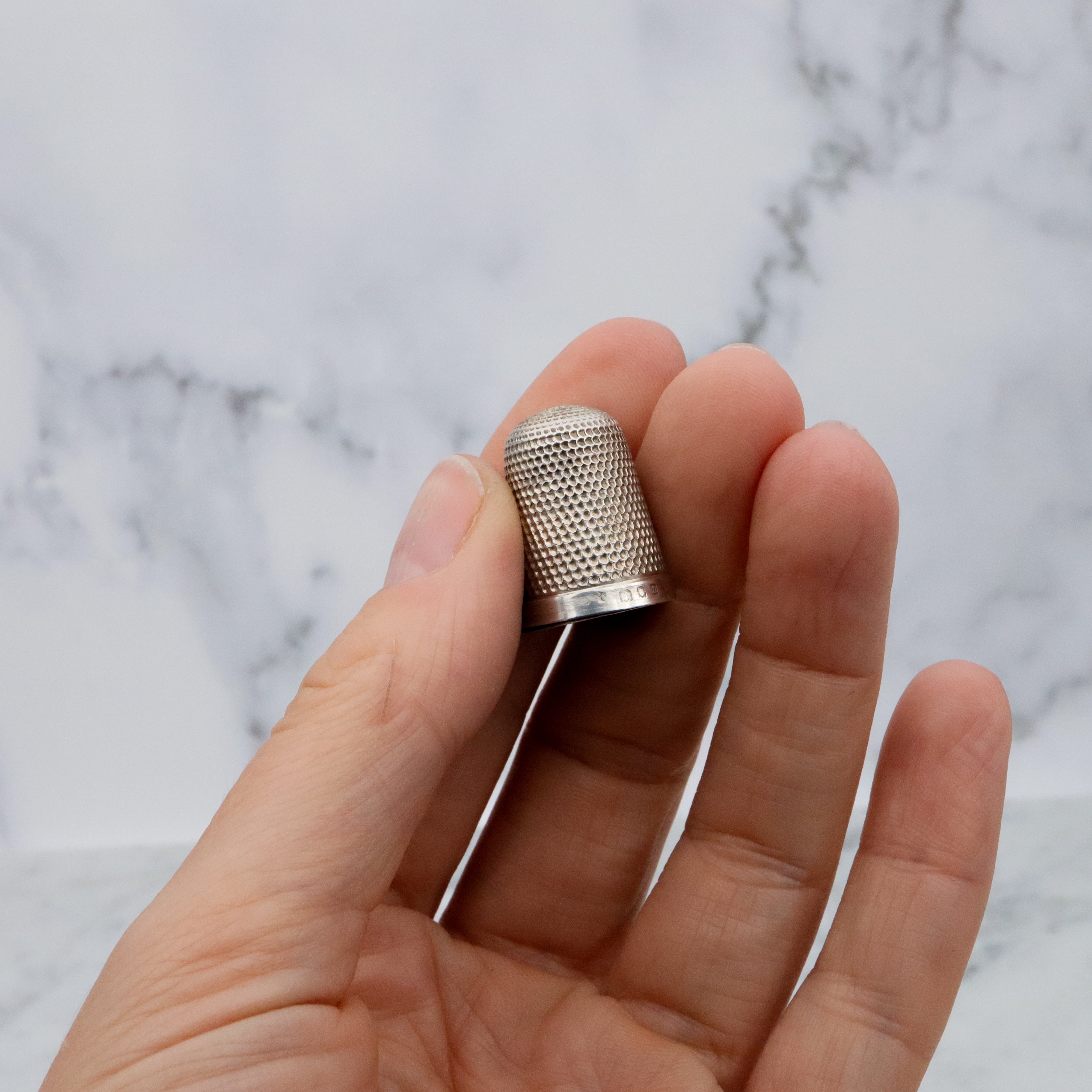 Antique 1919 London sterling thimble size 5.25